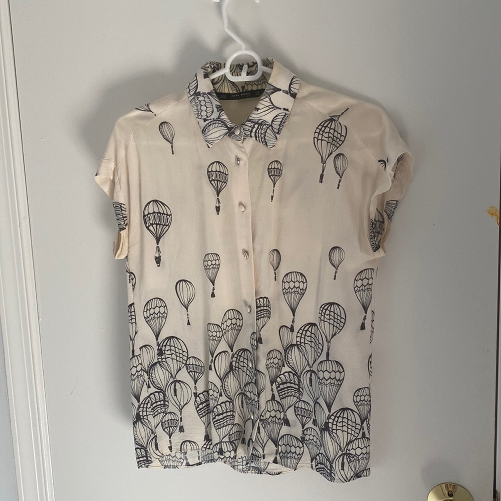 Shirt with hot air balloons